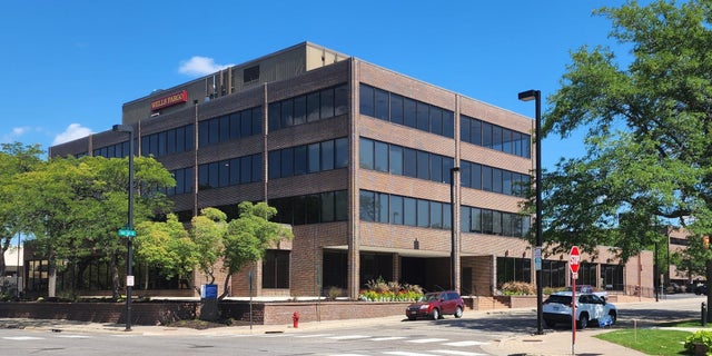 1011 1st Street S, Hopkins