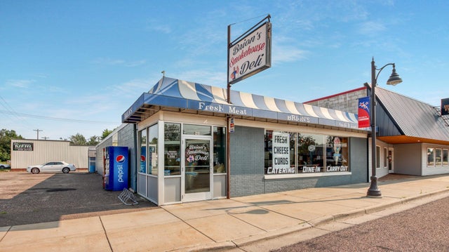 909 W Main Street, Cameron