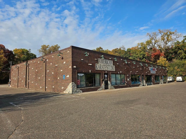 13110 Excelsior Boulevard, Minnetonka