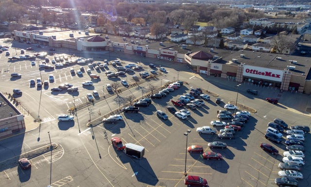 1201 Broadway Avenue S, Rochester