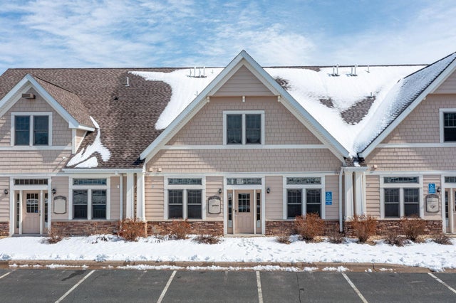 1505 Southcross Drive W, Burnsville