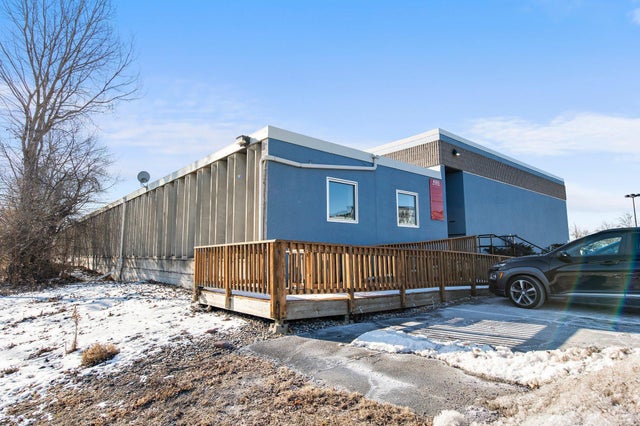 4555 77th Street W, Edina