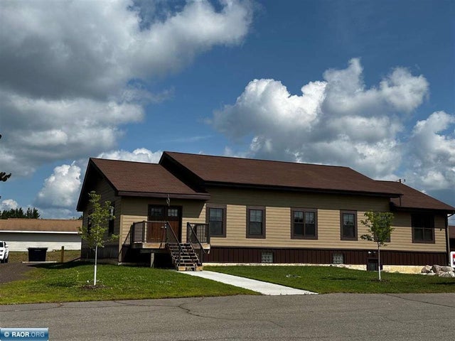 105 Central Boulevard, Babbitt