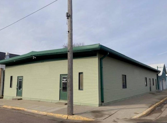 300 Pine Street, Nicollet