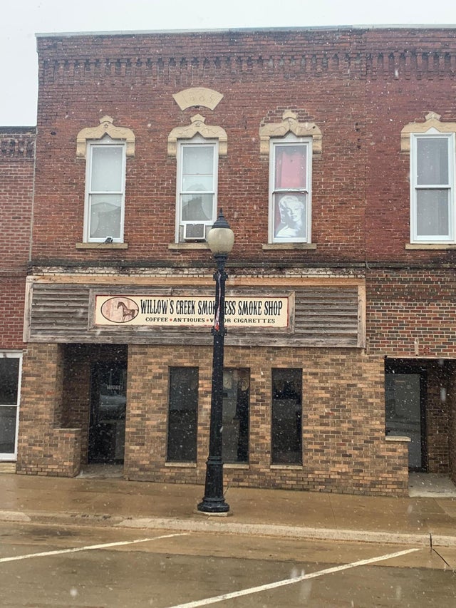 129 S Broadway Street, Spring Valley