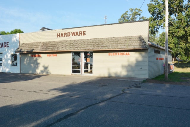 9489 Madison Street, Garrison