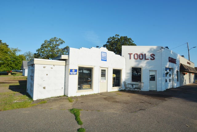 9479 Madison Street, Garrison