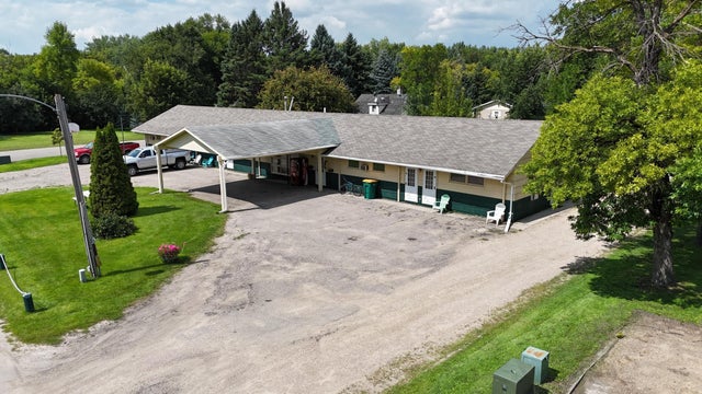 107 E Eau Claire Avenue, Warren