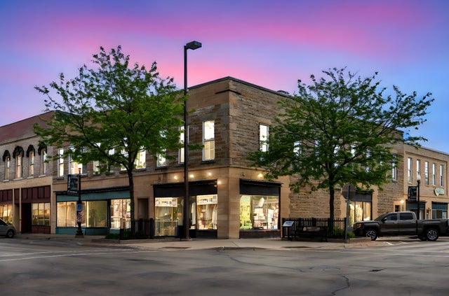 301 Central, Faribault