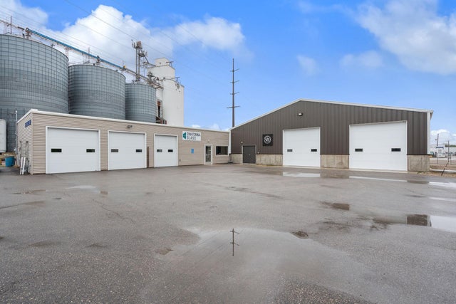 650 N Elm Avenue, Owatonna