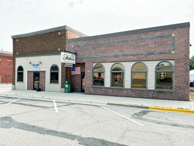 204 N Main Street, Winthrop