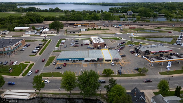 160 Bridge Avenue, Albert Lea