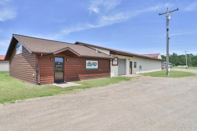 40074 Evergreen Drive, Emily