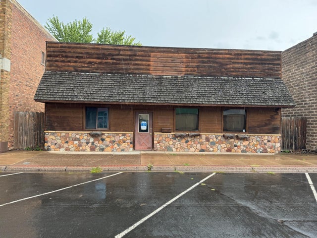 115 Main Street E, Hinckley