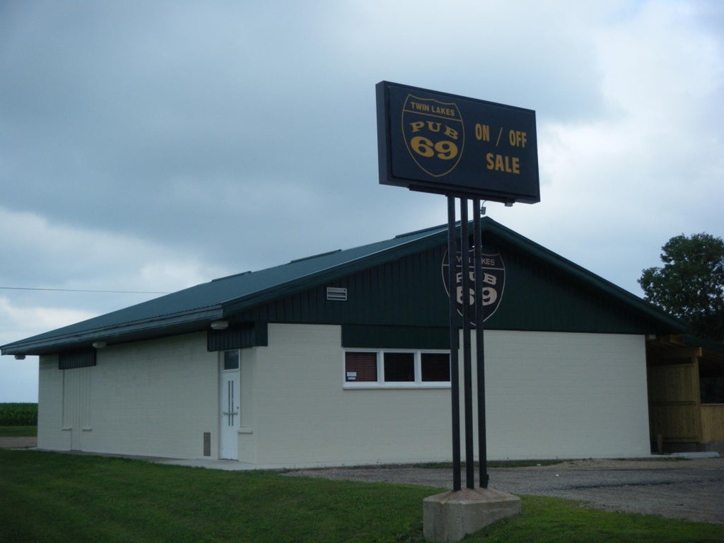 819 Highway 69, Twin Lakes