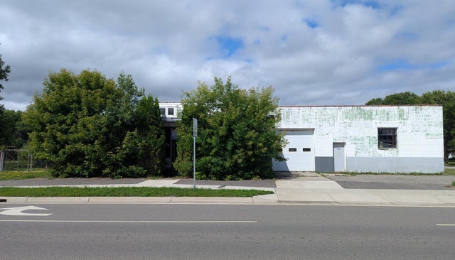 1010 3rd Avenue (hwy 53), International Falls