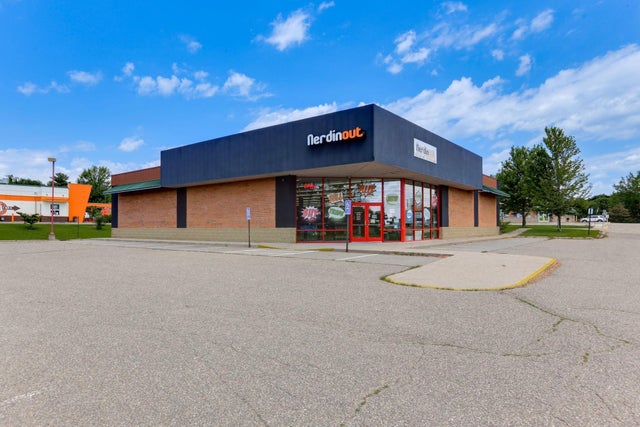 9079 Buchanan Trail, Inver Grove Heights