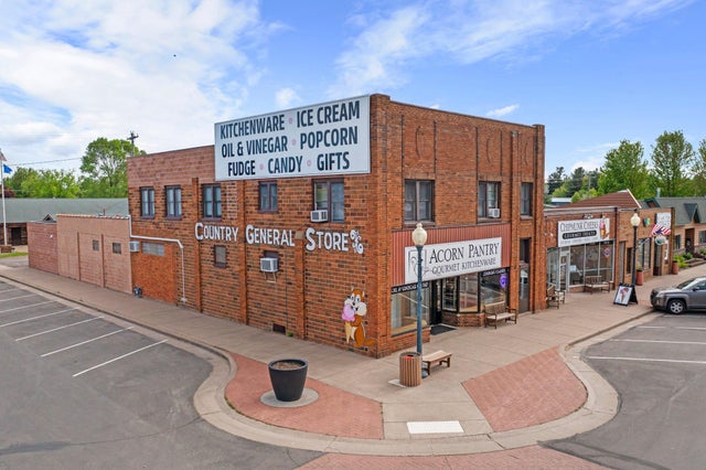 7715 W Main Street, Siren