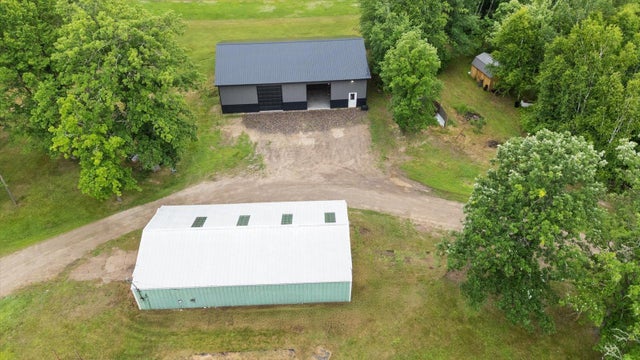 1777 Pear Lake Road, Coleraine