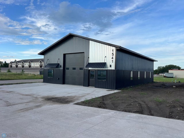 1541 Hartford Street, Hawley