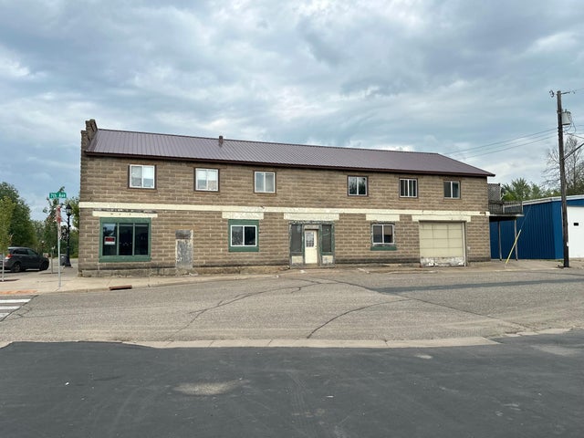 680 Main Street, Baldwin