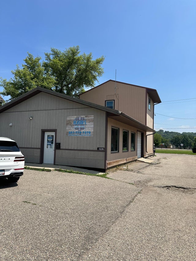 1109 N Riverfront Drive, Mankato