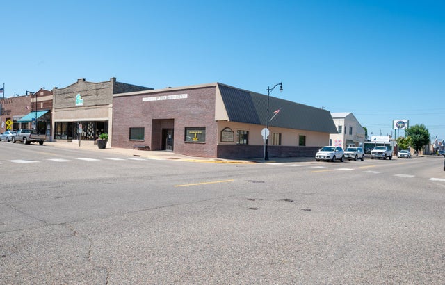 133 4th Street Ne, Staples