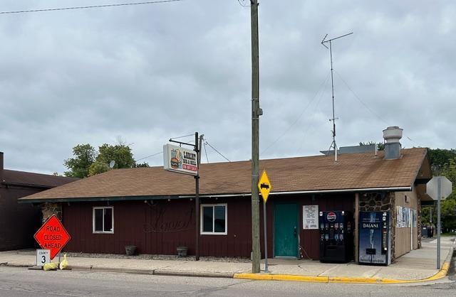 100 W Main Street, Cyrus