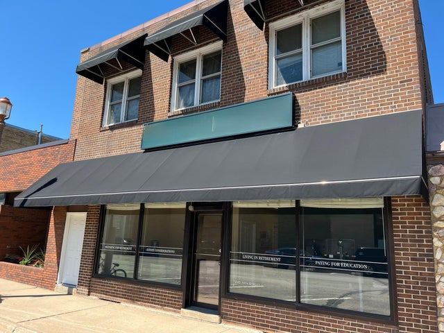 240 10th Street, Windom