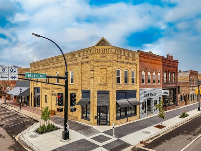 101 West Main St, Perham