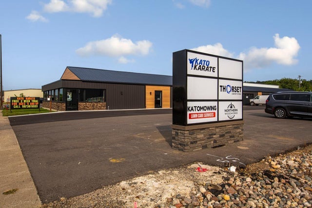 1215 N Riverfront Drive 2&3, Mankato