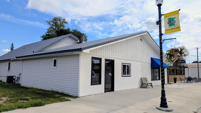 30 Main Street B, Clearbrook