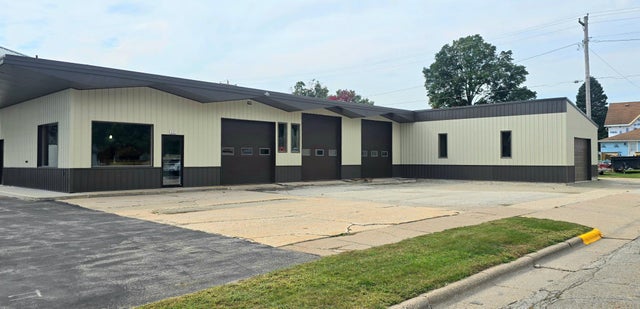 102 W Prairie, Mabel