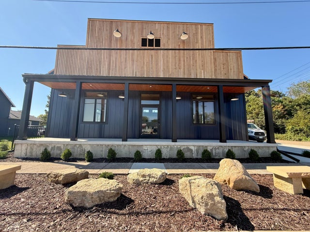 232 Nw Highway Avenue S, Blooming Prairie