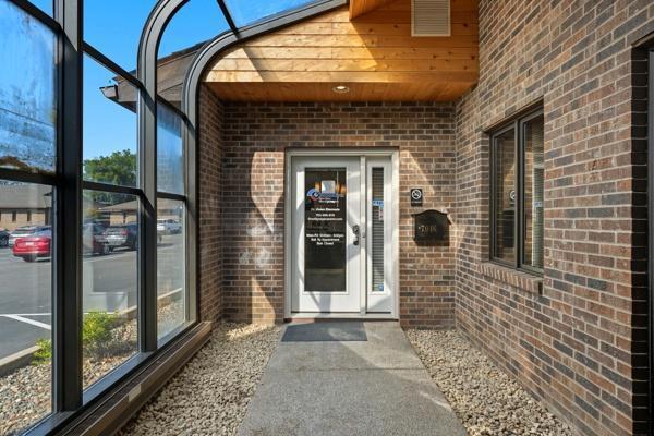 7046 Brooklyn Boulevard, Brooklyn Center