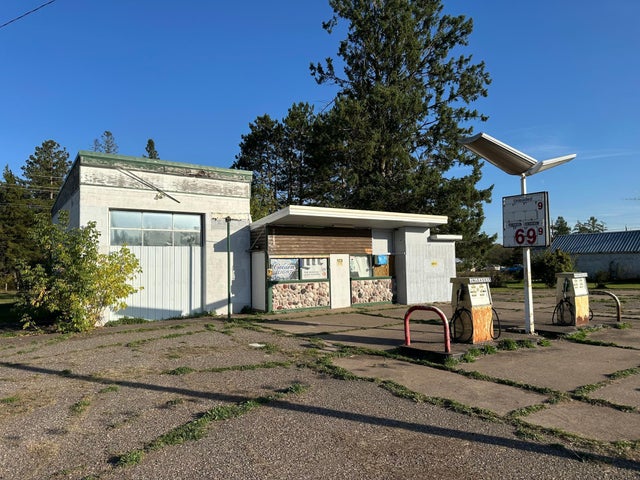 7326 County Highway 61, Rutledge