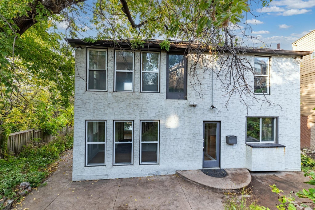 233 Groveland Avenue, Minneapolis