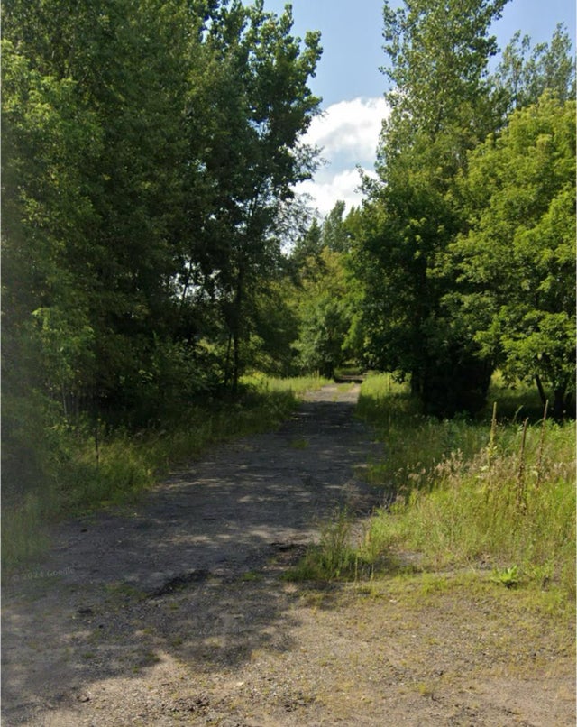 30 Main Street Nw, Bethel