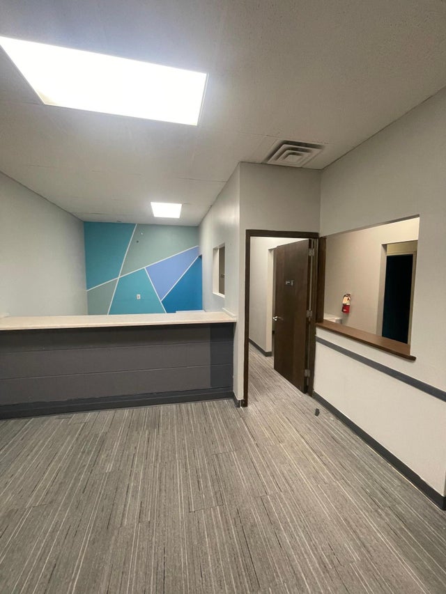 1011 W Broadway Avenue 102, Minneapolis