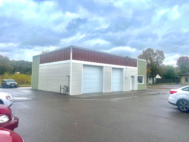 2204 Hastings Avenue, Newport