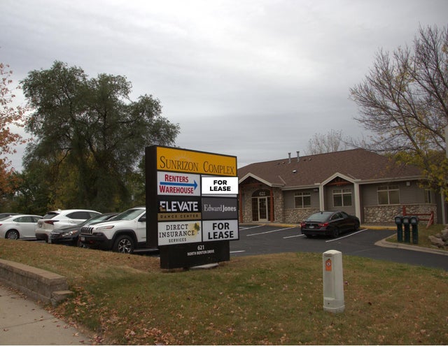 621 N Benton Drive Suite 101, Sauk Rapids