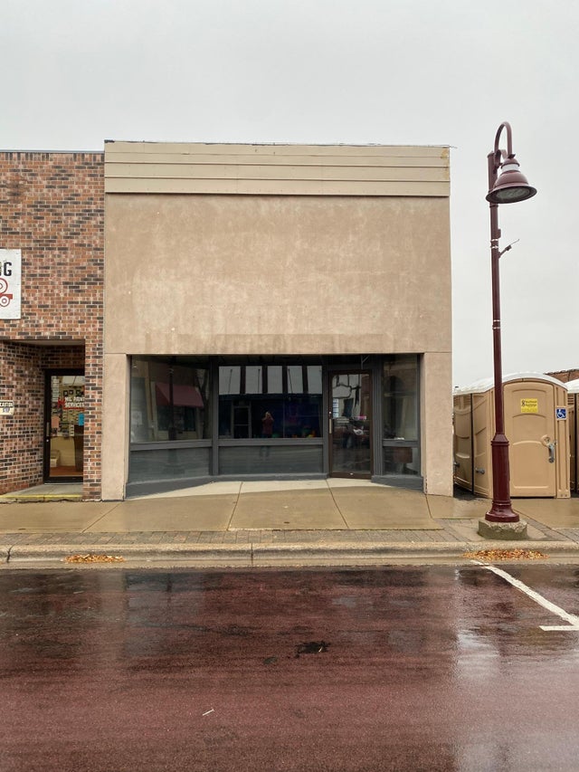 150 E 2nd Street, Redwood Falls