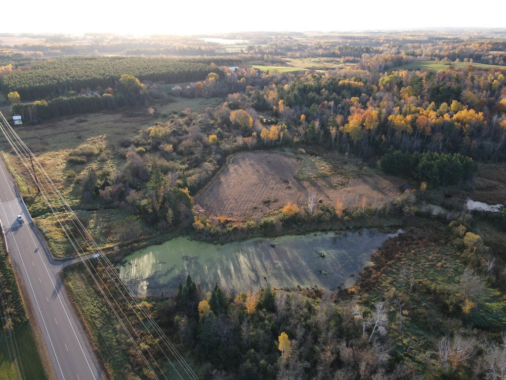 Xxx Us Hwy 8, Almena