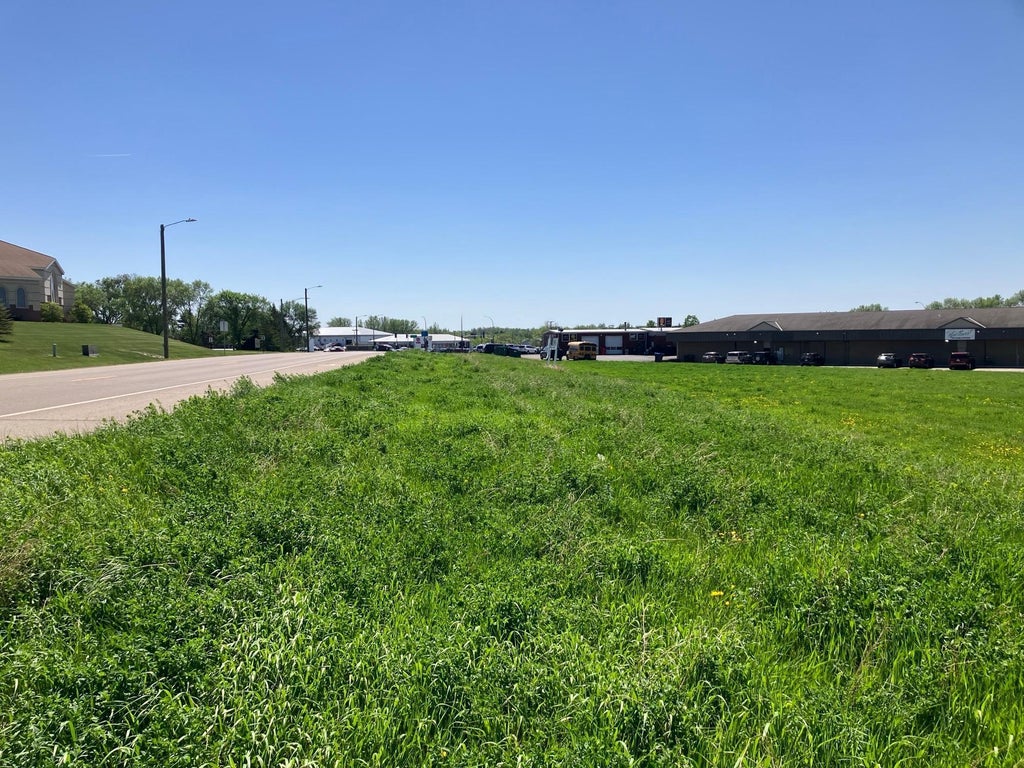 1299 College Way, Fergus Falls