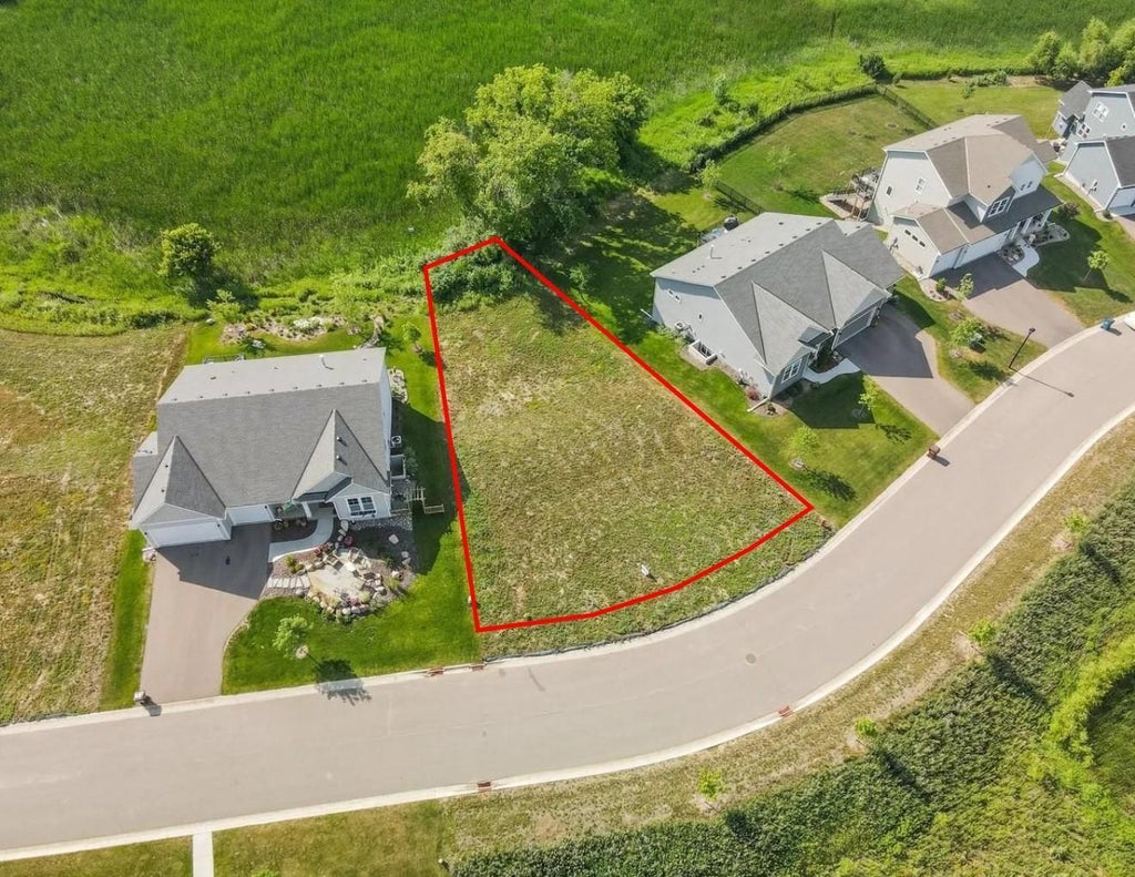 9221 Maas Drive, Minnetrista