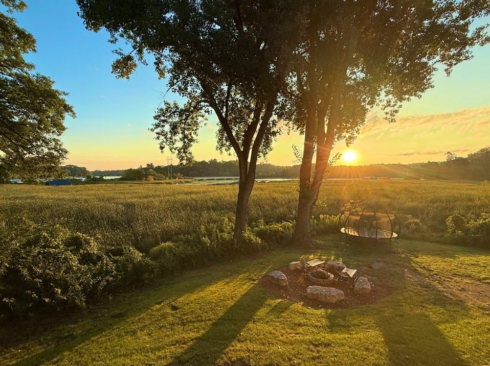 19860 Cottagewood Road, Deephaven