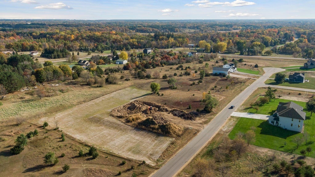 21423 Cottonwood Street Nw, Oak Grove