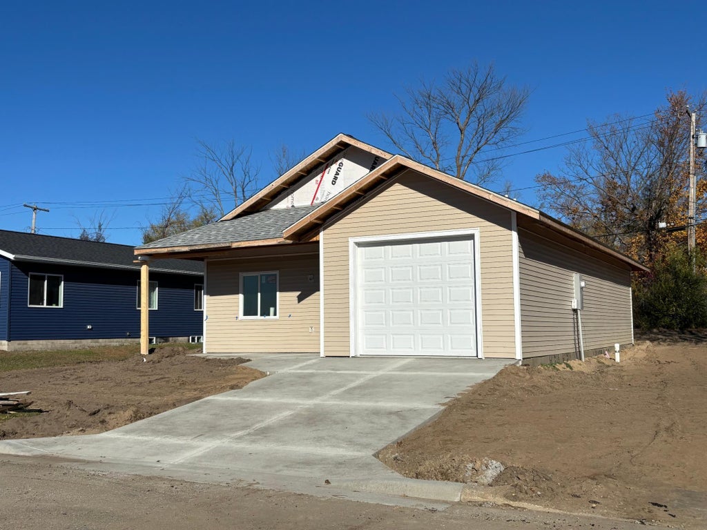 121 1st St Ne, Cass Lake