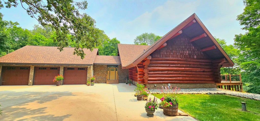 46174 County Highway 35, Vergas