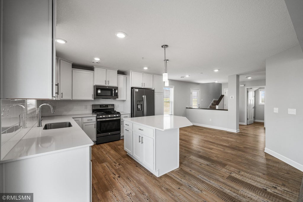 2173 Heron Court, Lino Lakes